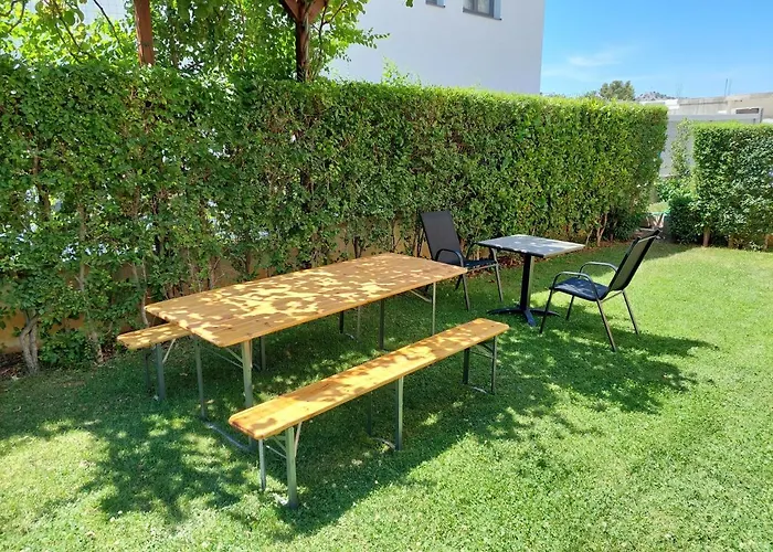 Apartment Polic