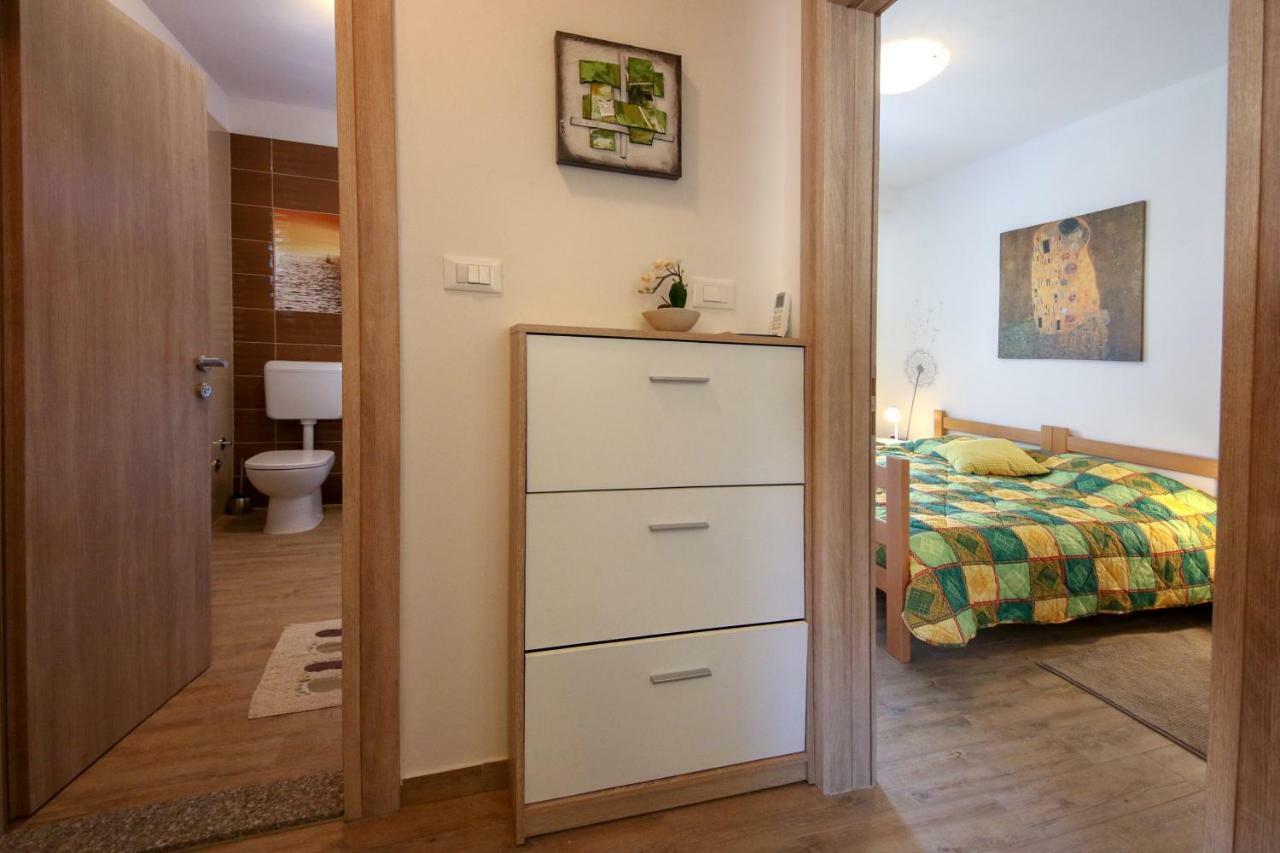 Polic Apartment Šibenik